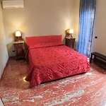 Il Piccolo Oda ve Kahvaltı Enna